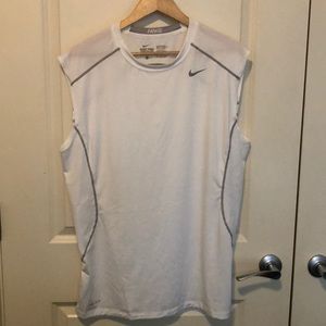 NEVER WORN Nike White Cutoff Fitted Tee